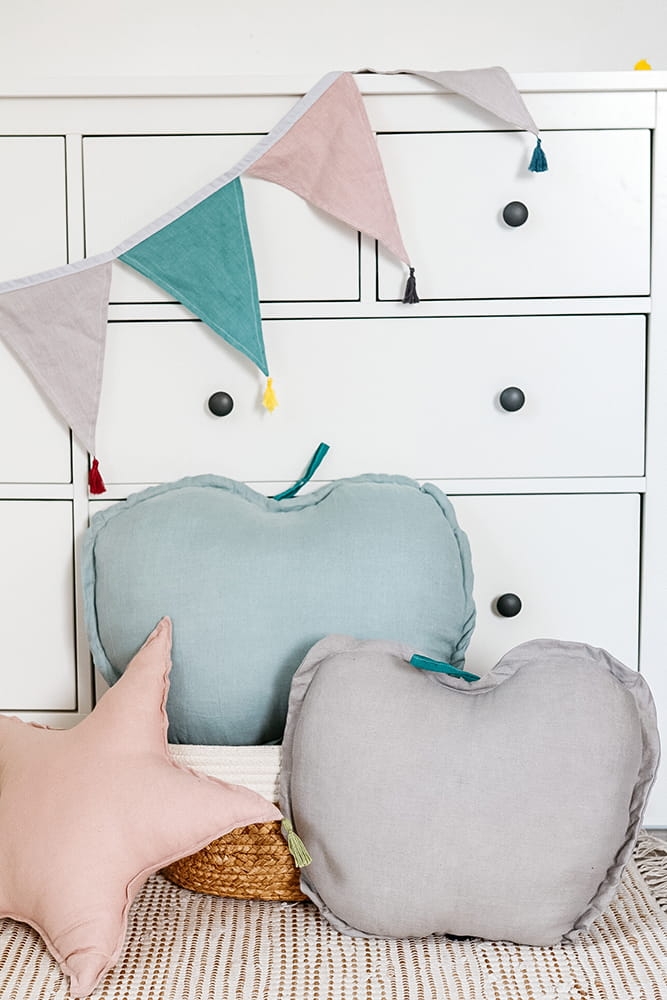 Lniana poduszka dekoracyjna jabłko, musia.pl